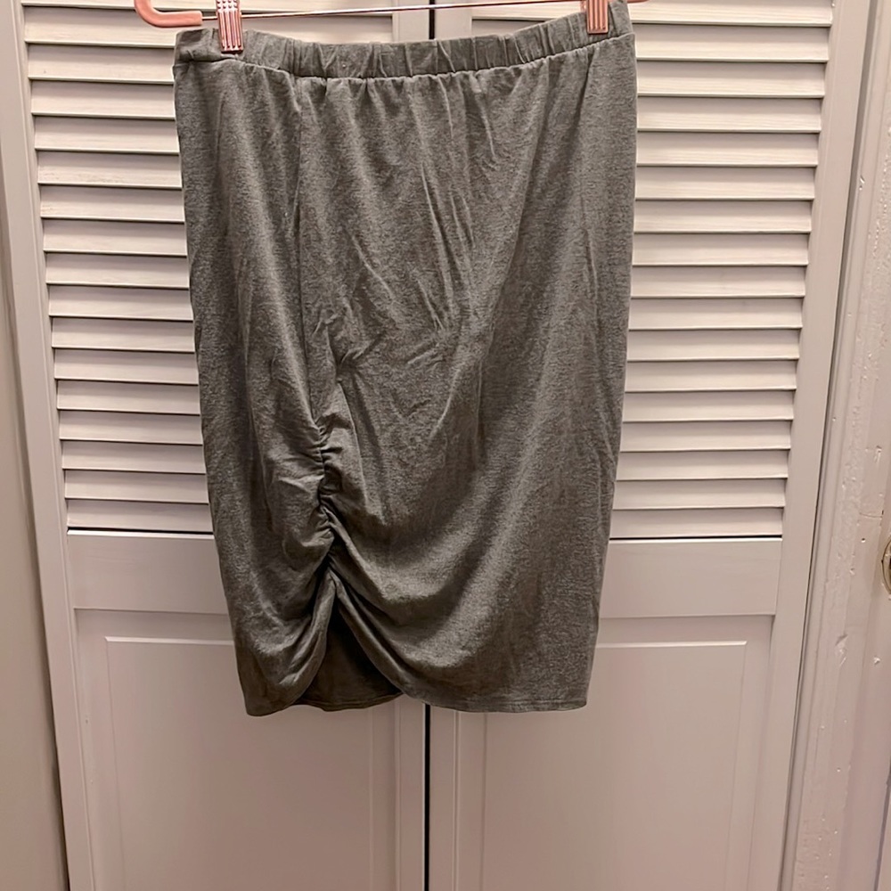 Gray MIDI skirt